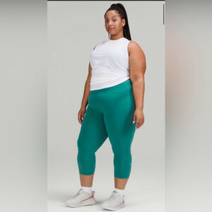 Lululemon swift speed Women's Teal Lagoon Cropped 21 inch Leggings size 14